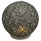 WOWGADGET Lampada da tavolo - Lampada decorativa in rattan con base in cemento - Lampada da tavolo da notte con ...